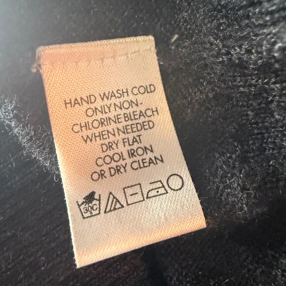 Calvin Klein Mens Long Sleeve Ribbed V-Neck Merino Wool Dark Grey Sweater Medium - Picture 9 of 9